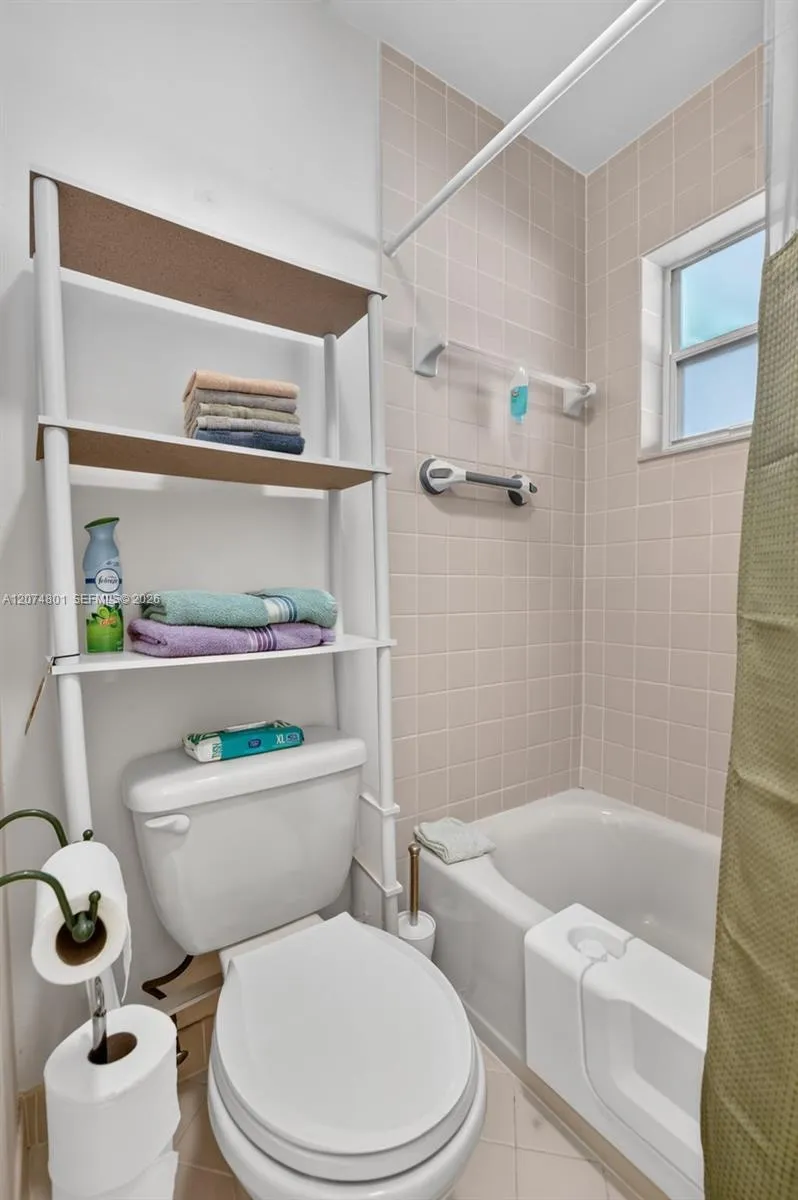 867 North Dr #B Delray Beach, FL 33445