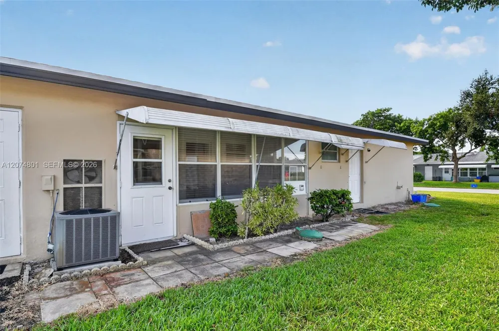 867 North Dr #B Delray Beach, FL 33445