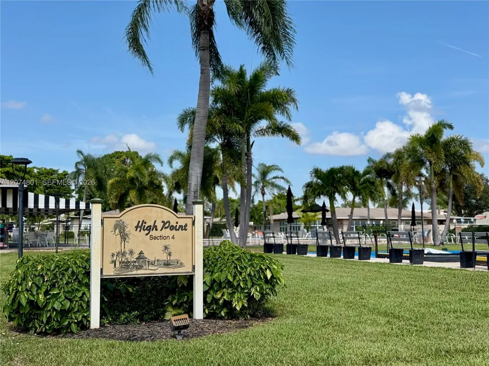 867 North Dr #B Delray Beach, FL 33445