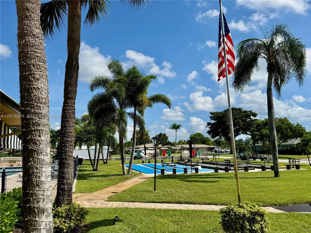 867 North Dr #B Delray Beach, FL 33445