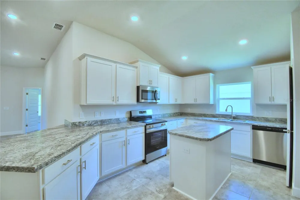 4632 CALAMINT LANE Auburndale, FL 33823