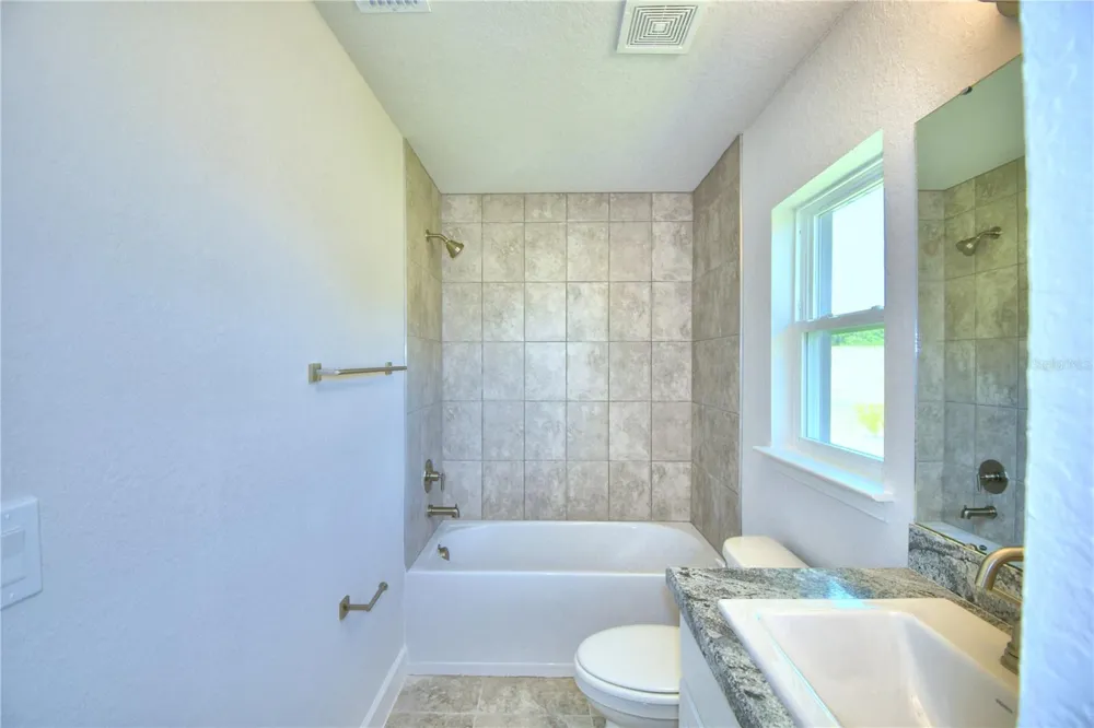 4632 CALAMINT LANE Auburndale, FL 33823
