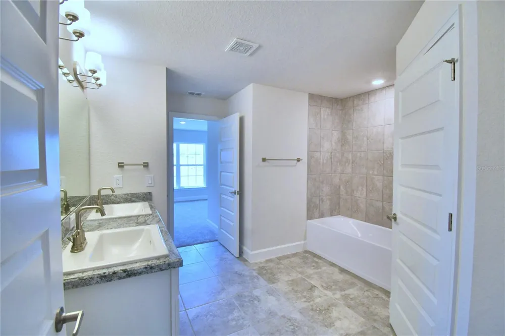 4632 CALAMINT LANE Auburndale, FL 33823