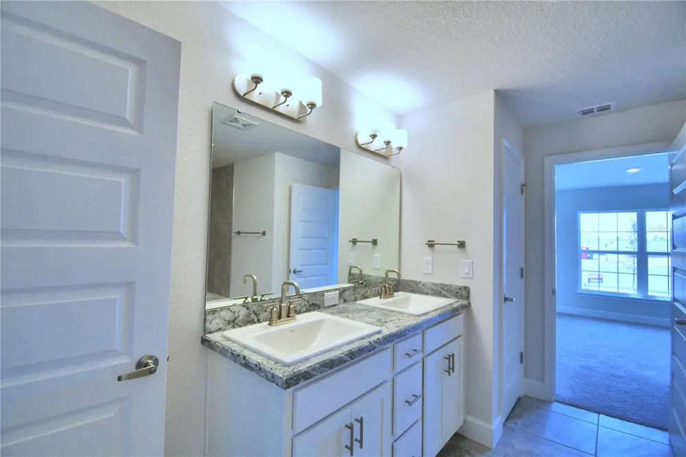 4632 CALAMINT LANE Auburndale, FL 33823