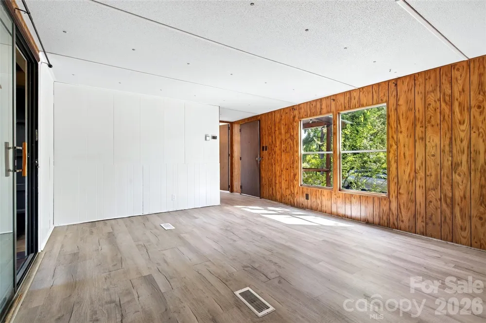 128 Pearson Circle Lake Lure, NC 28746