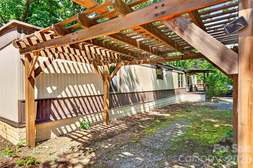 128 Pearson Circle Lake Lure, NC 28746