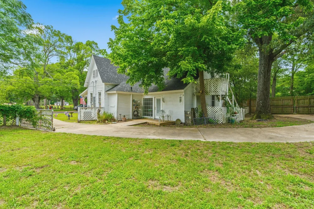911 Main Street Winnsboro, TX 75494