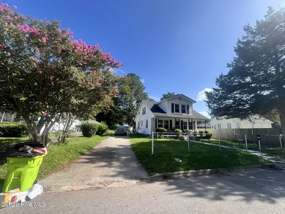 4340 W Perry Street Farmville, NC 27828