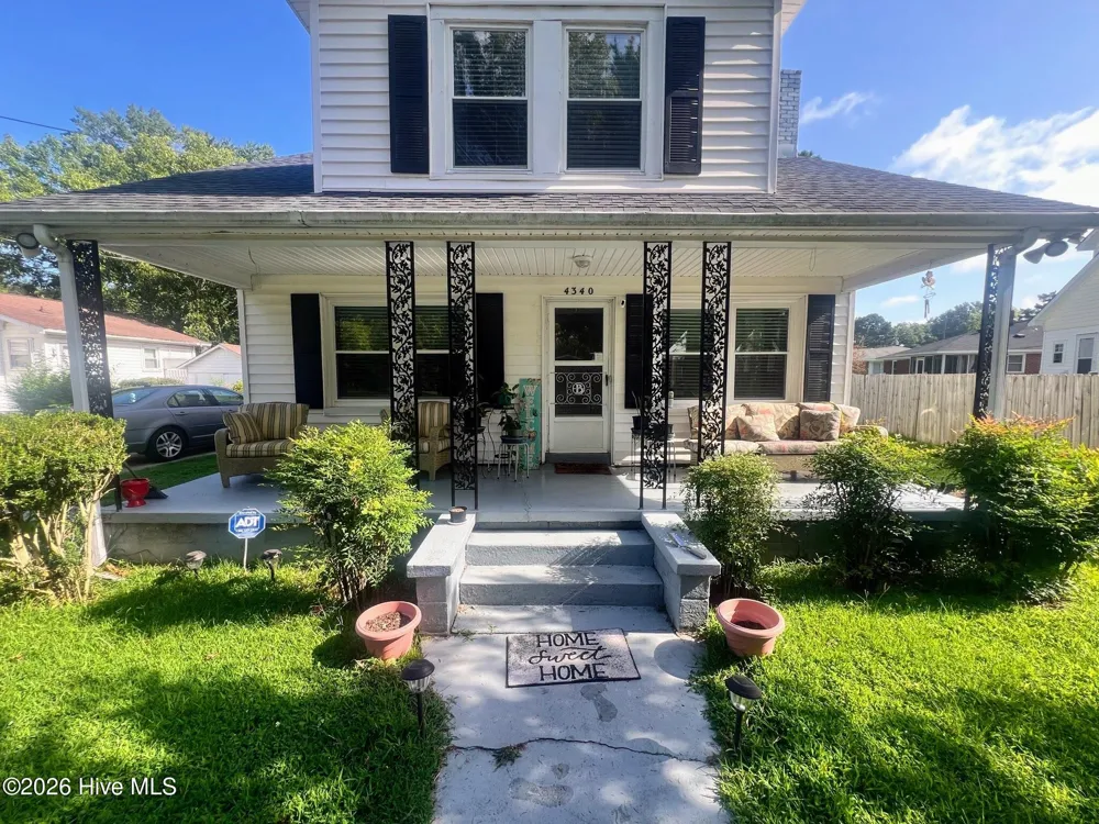 4340 W Perry Street Farmville, NC 27828
