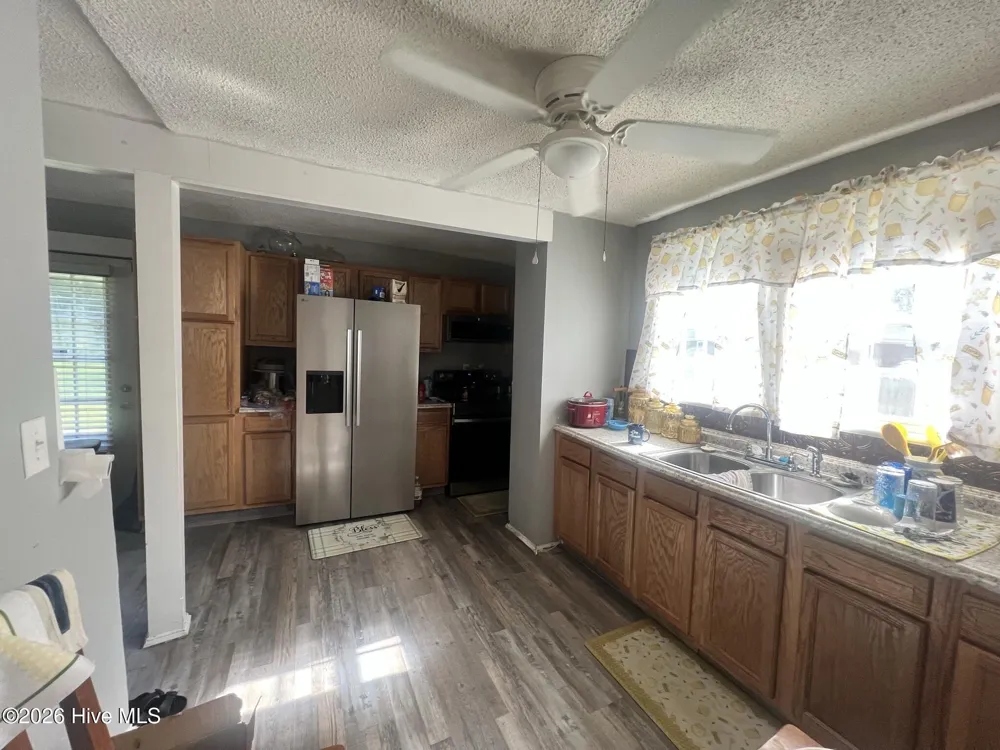 4340 W Perry Street Farmville, NC 27828
