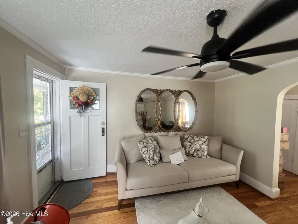 4340 W Perry Street Farmville, NC 27828