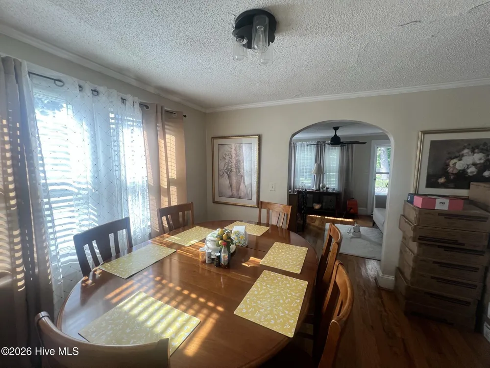 4340 W Perry Street Farmville, NC 27828