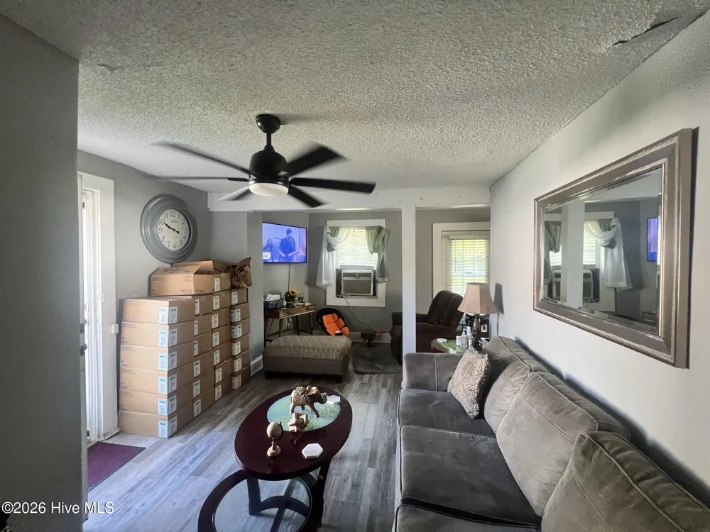 4340 W Perry Street Farmville, NC 27828
