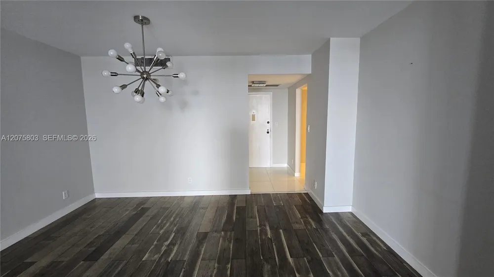 2500 Parkview Dr #2317 Hallandale Beach, FL 33009