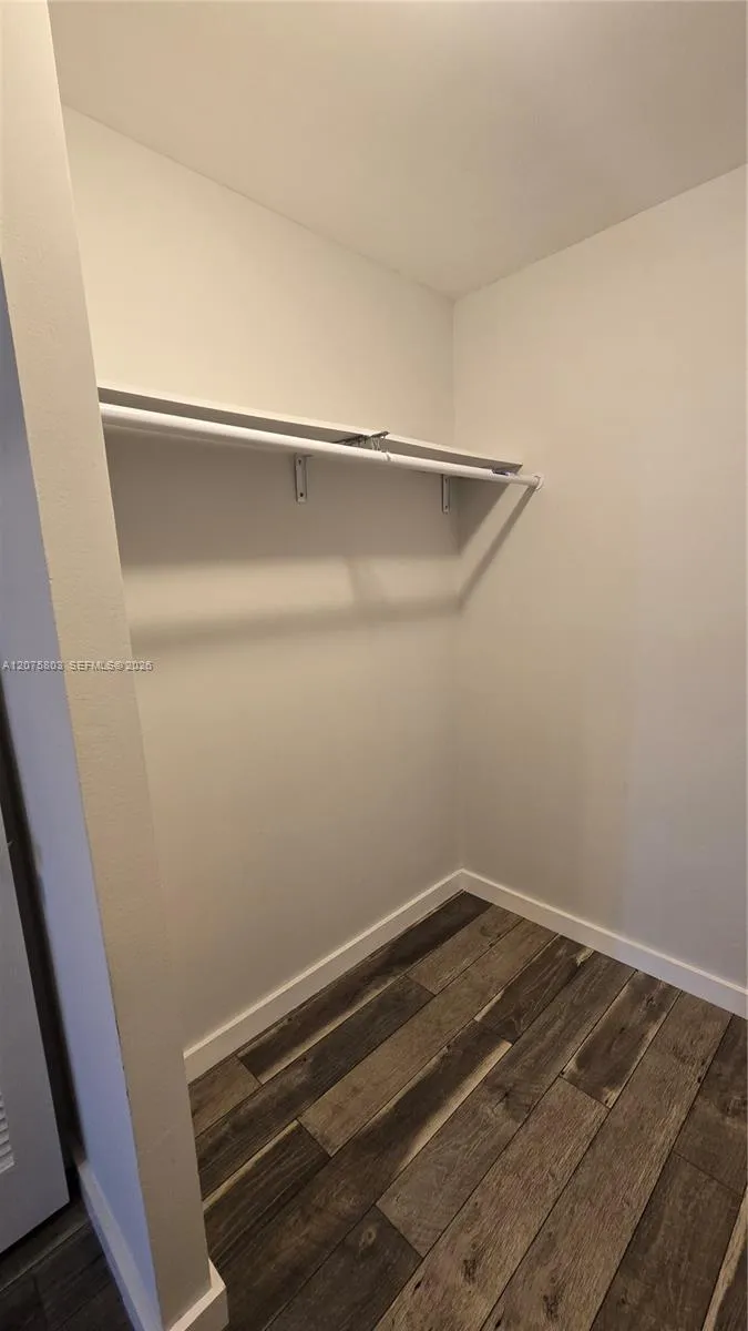 2500 Parkview Dr #2317 Hallandale Beach, FL 33009