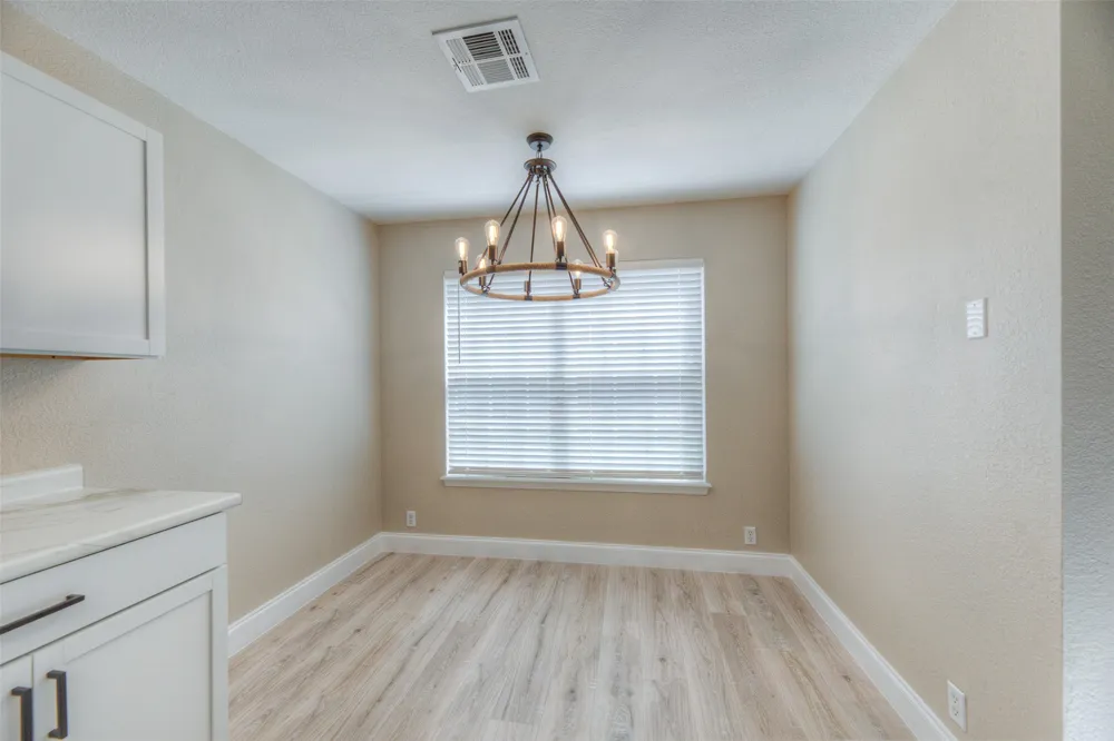 911 14th Street Collinsville, OK 74021