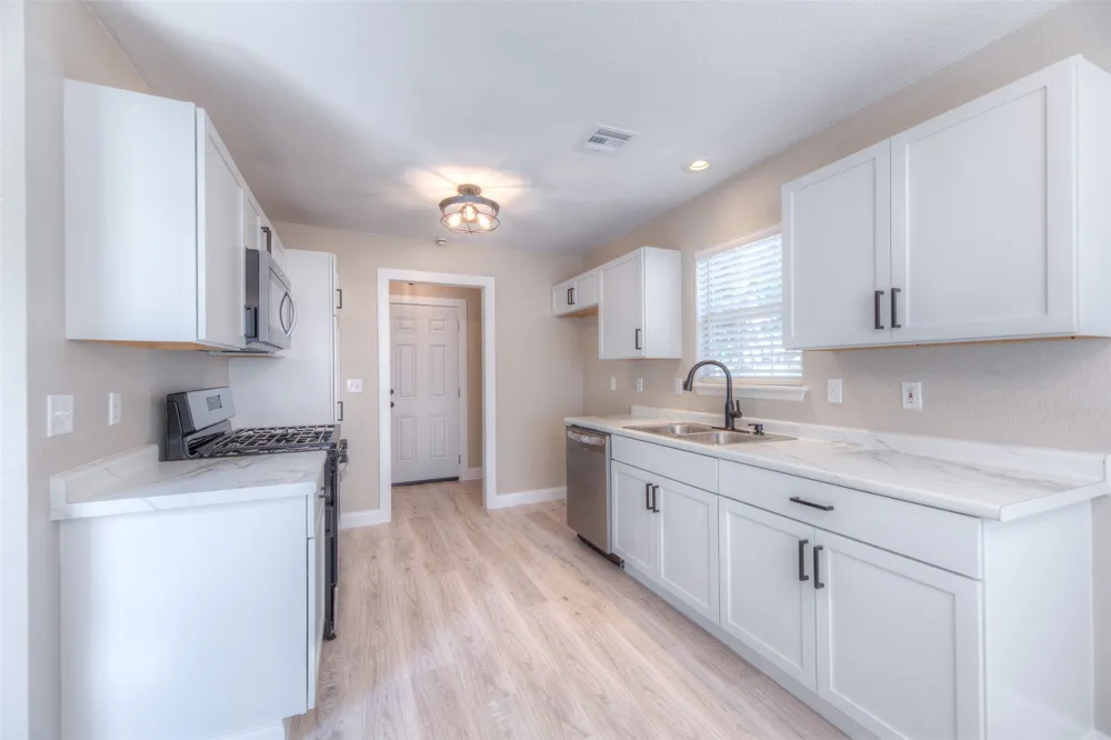 911 14th Street Collinsville, OK 74021