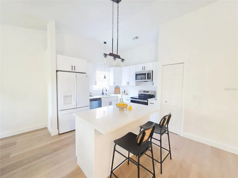 850 ARIES ROAD W Jacksonville, FL 32216