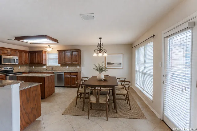 4410 Nugget Peak San Antonio, TX 78259