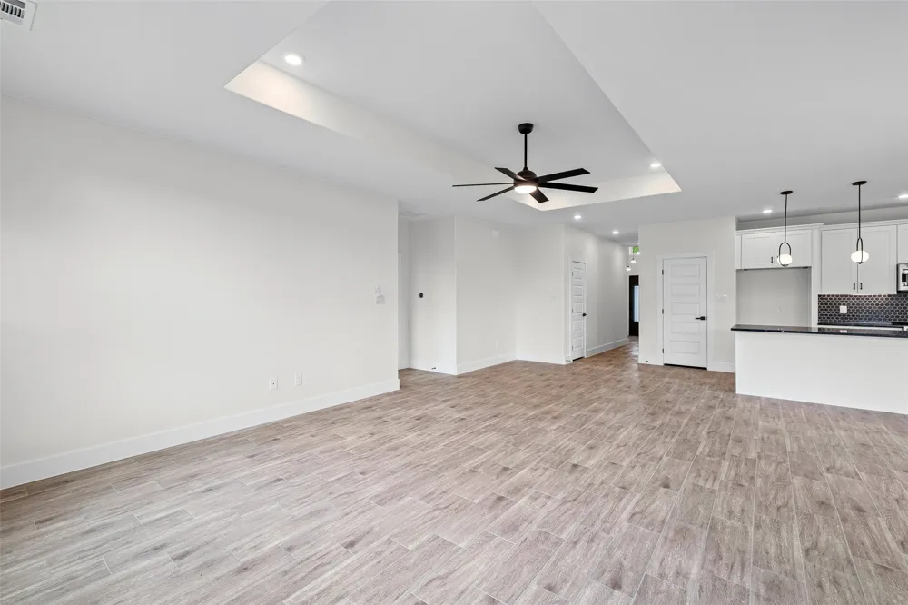 2712 Steepleridge Circle Granbury, TX 76048