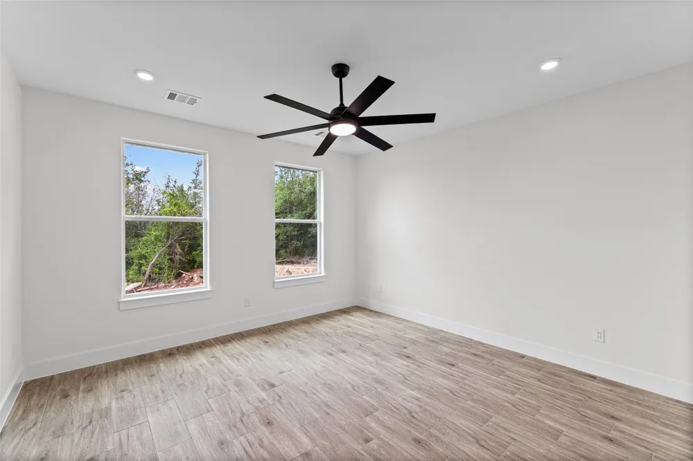 2712 Steepleridge Circle Granbury, TX 76048
