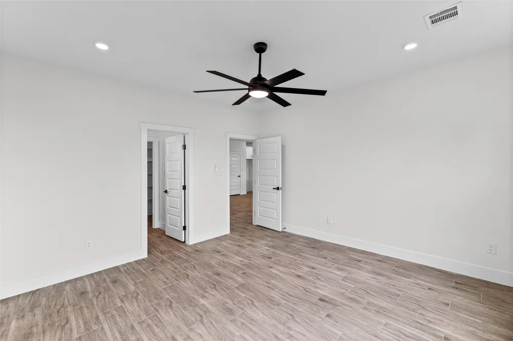 2712 Steepleridge Circle Granbury, TX 76048