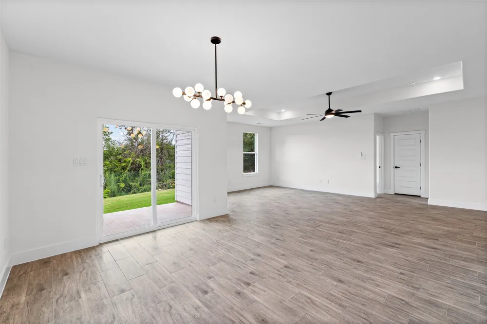 2712 Steepleridge Circle Granbury, TX 76048