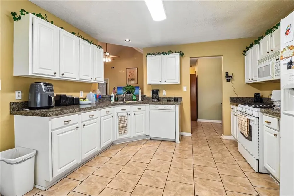 115 Parkside Drive Stockbridge, GA 30281