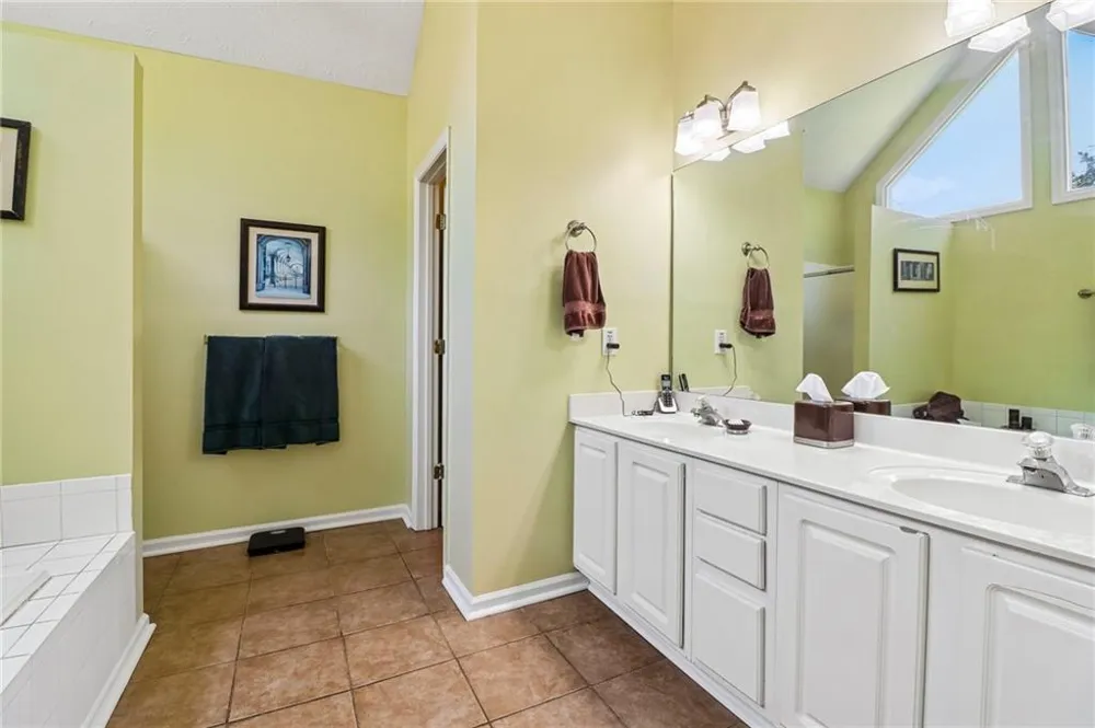 115 Parkside Drive Stockbridge, GA 30281