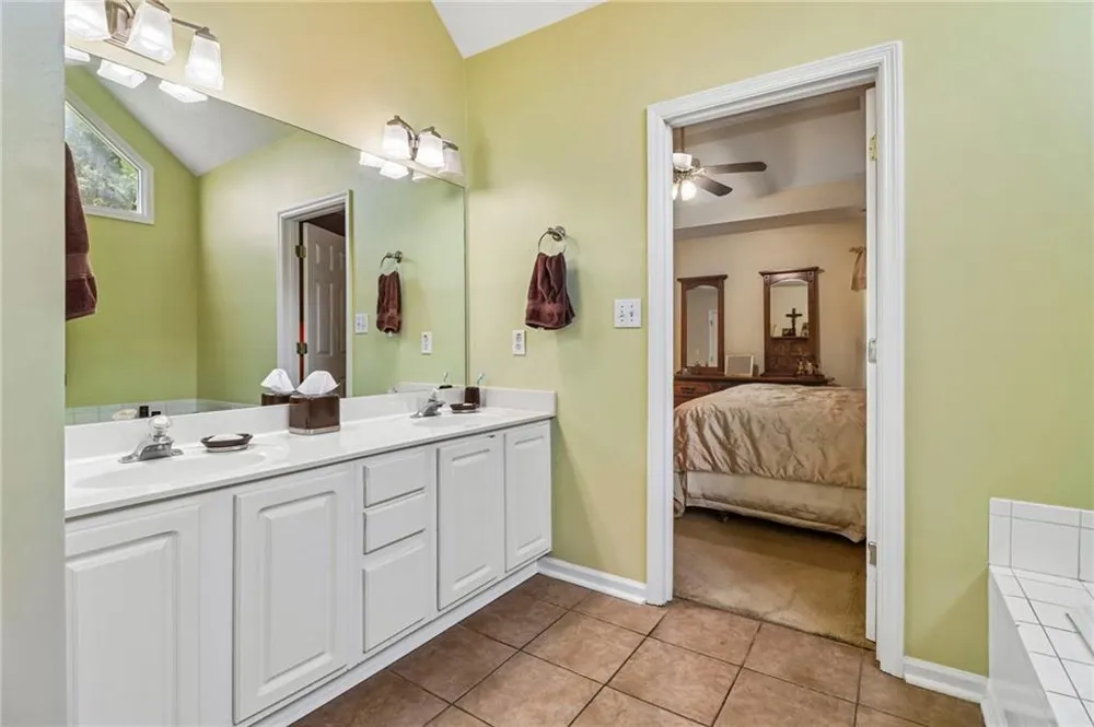 115 Parkside Drive Stockbridge, GA 30281