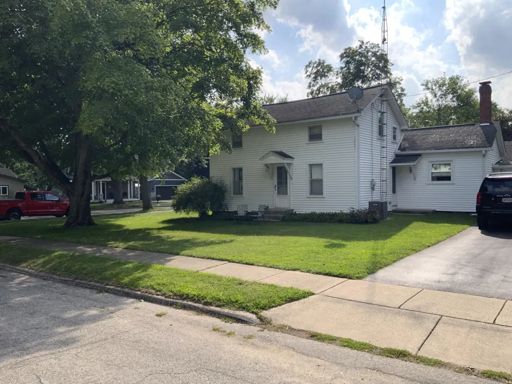 204 Litchfield Street Clinton, MI 49236