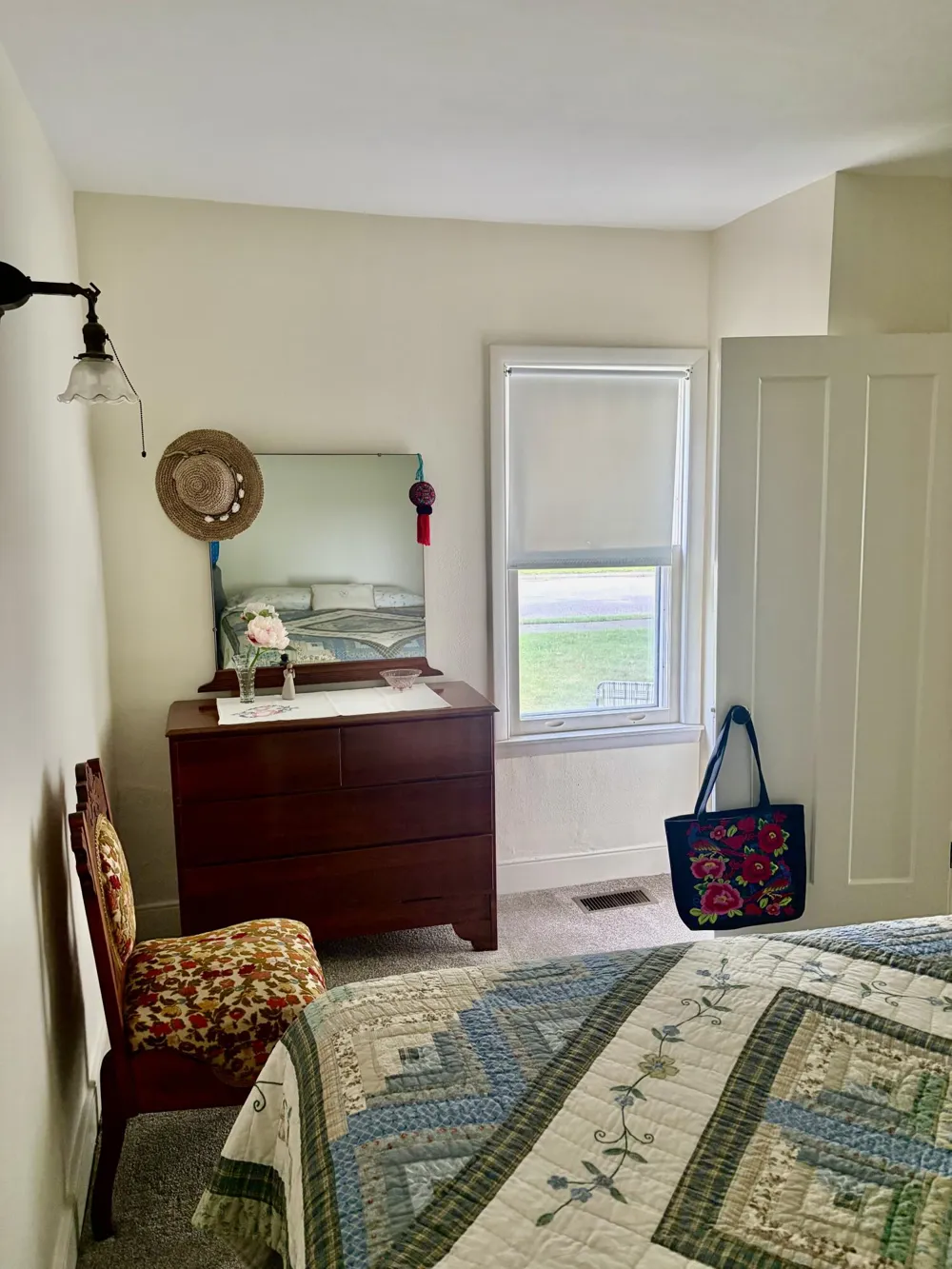 204 Litchfield Street Clinton, MI 49236