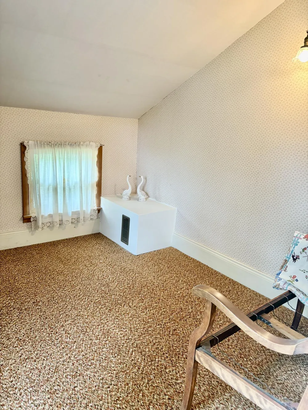 204 Litchfield Street Clinton, MI 49236