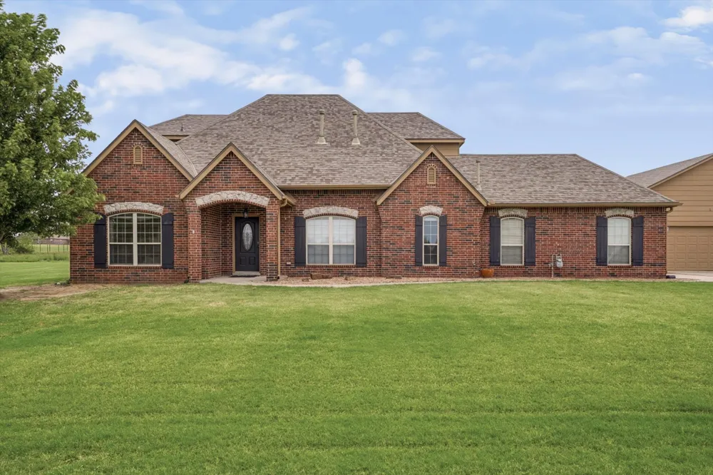 14435 35th Avenue E Skiatook, OK 74070