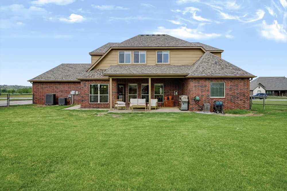 14435 35th Avenue E Skiatook, OK 74070