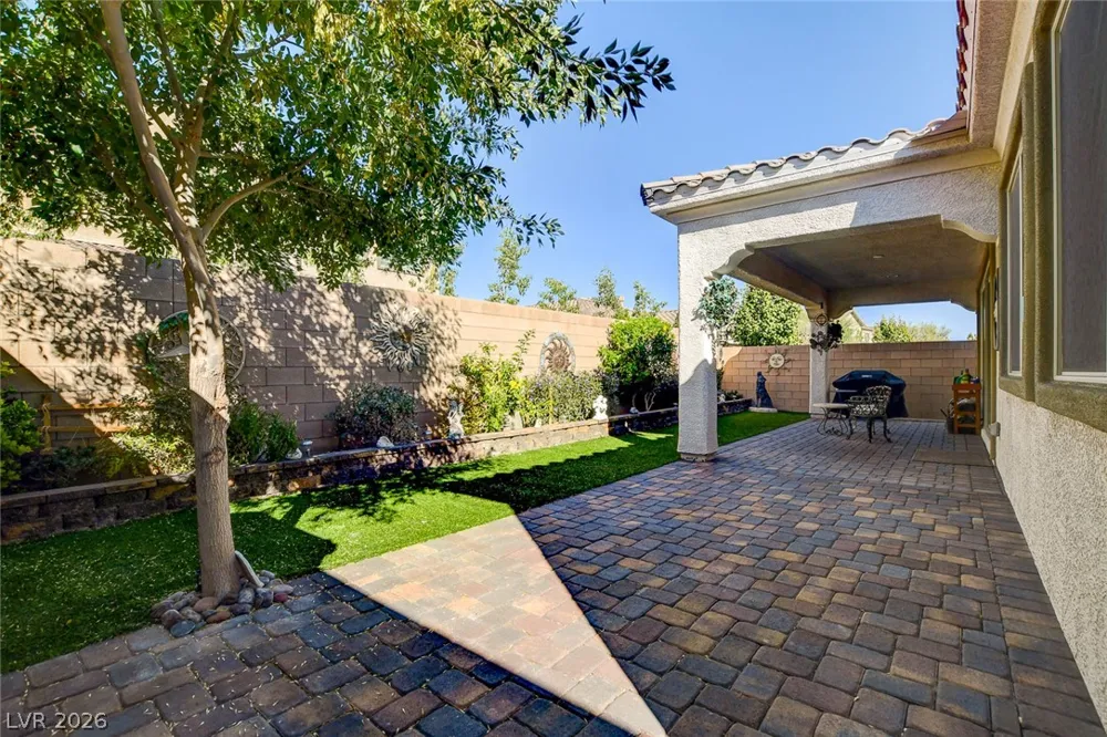 9730 Ponderosa Skye Court Las Vegas, NV 89166