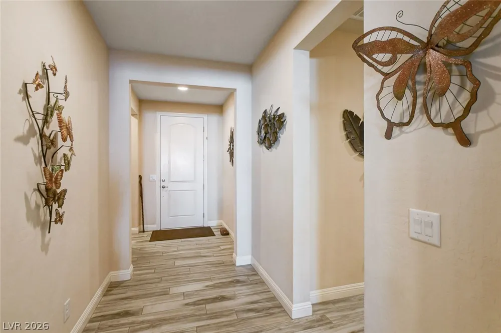 9730 Ponderosa Skye Court Las Vegas, NV 89166