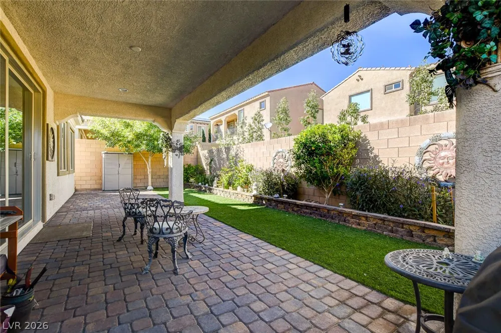 9730 Ponderosa Skye Court Las Vegas, NV 89166