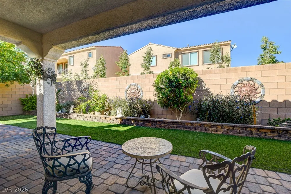 9730 Ponderosa Skye Court Las Vegas, NV 89166