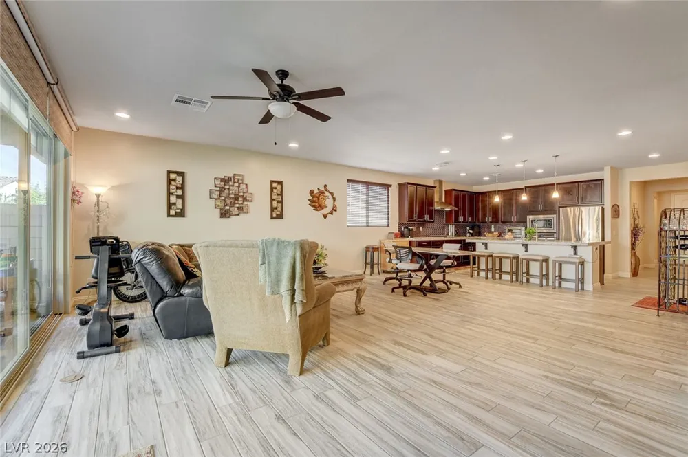 9730 Ponderosa Skye Court Las Vegas, NV 89166