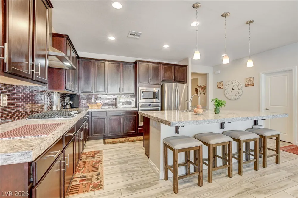 9730 Ponderosa Skye Court Las Vegas, NV 89166