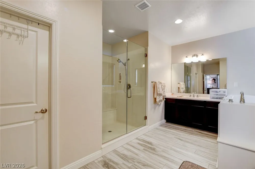 9730 Ponderosa Skye Court Las Vegas, NV 89166