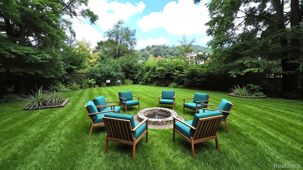 448 Fairwood Road Putnam Township, MI 48169