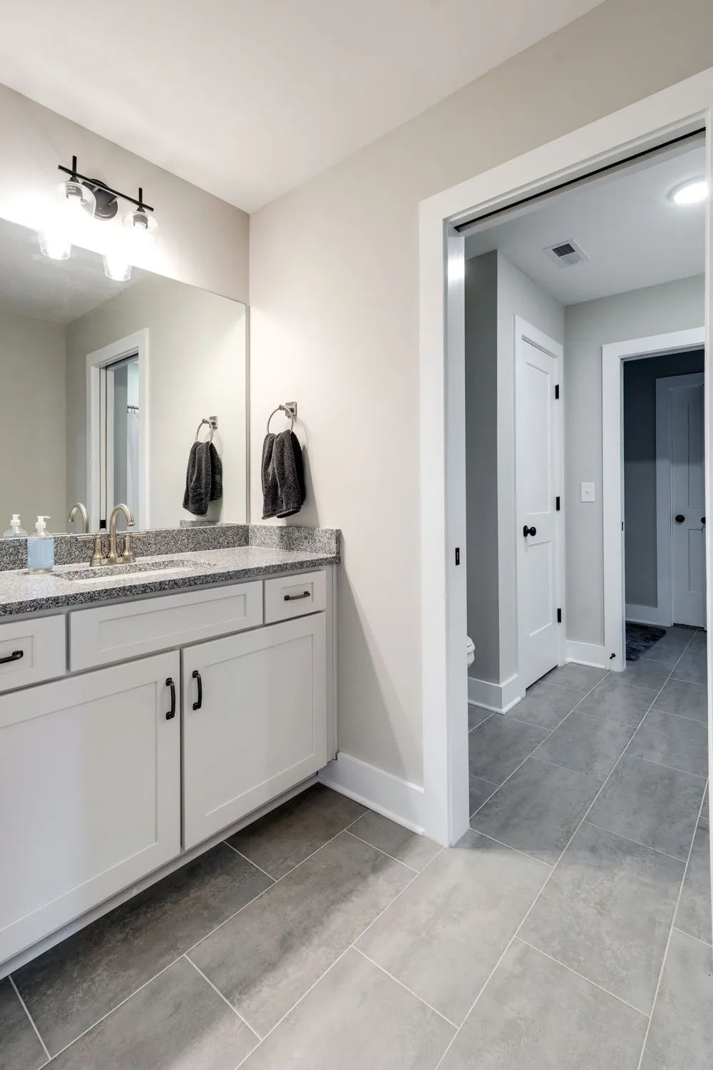 312 Jasmine Park Hermitage, TN 37076