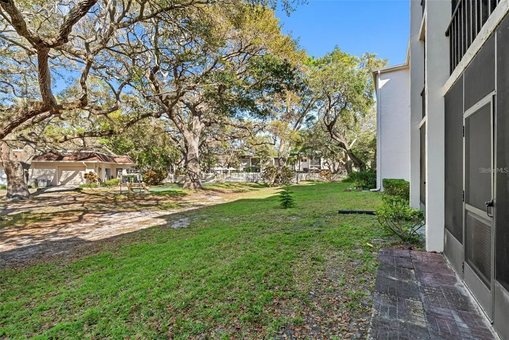 870 VIRGINIA STREET #104 Dunedin, FL 34698