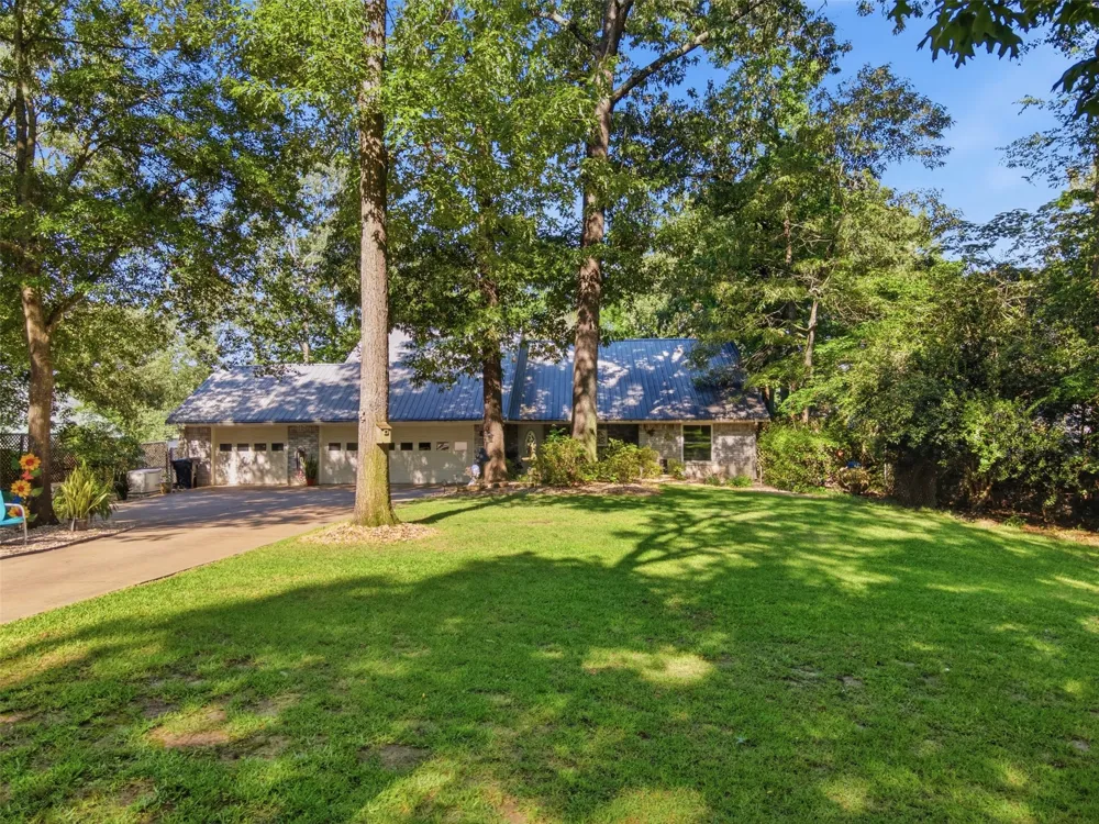 190 County Road 2452 Leesburg, TX 75451