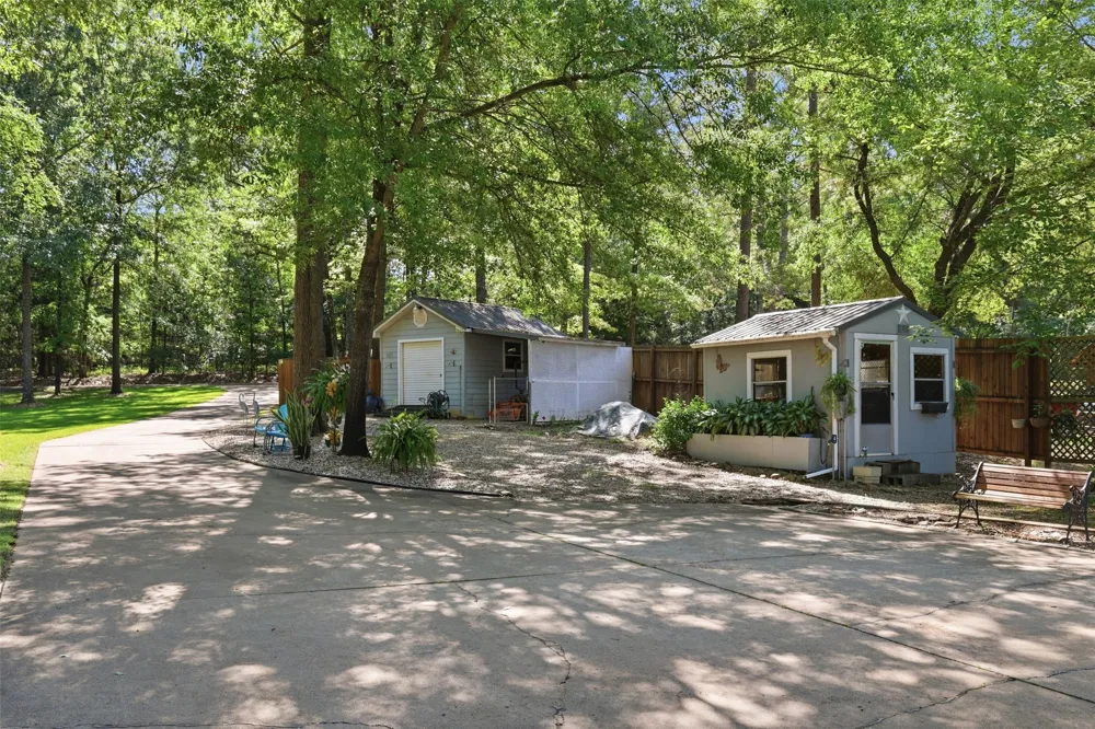 190 County Road 2452 Leesburg, TX 75451