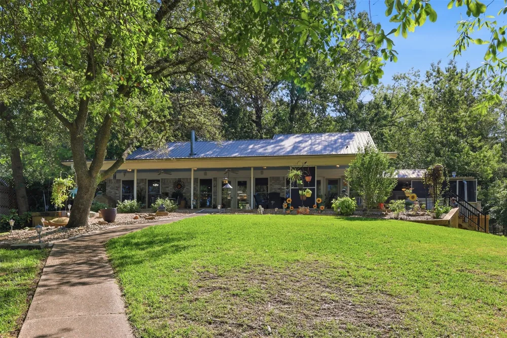 190 County Road 2452 Leesburg, TX 75451