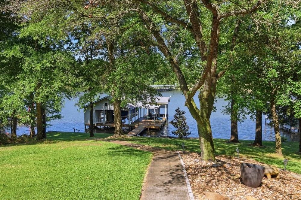 190 County Road 2452 Leesburg, TX 75451