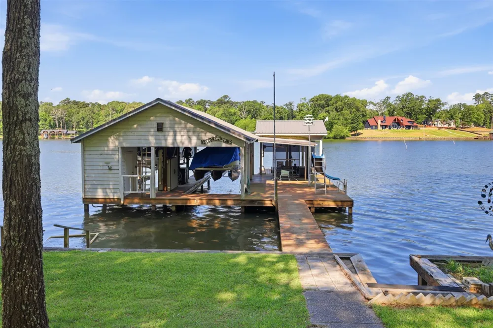 190 County Road 2452 Leesburg, TX 75451